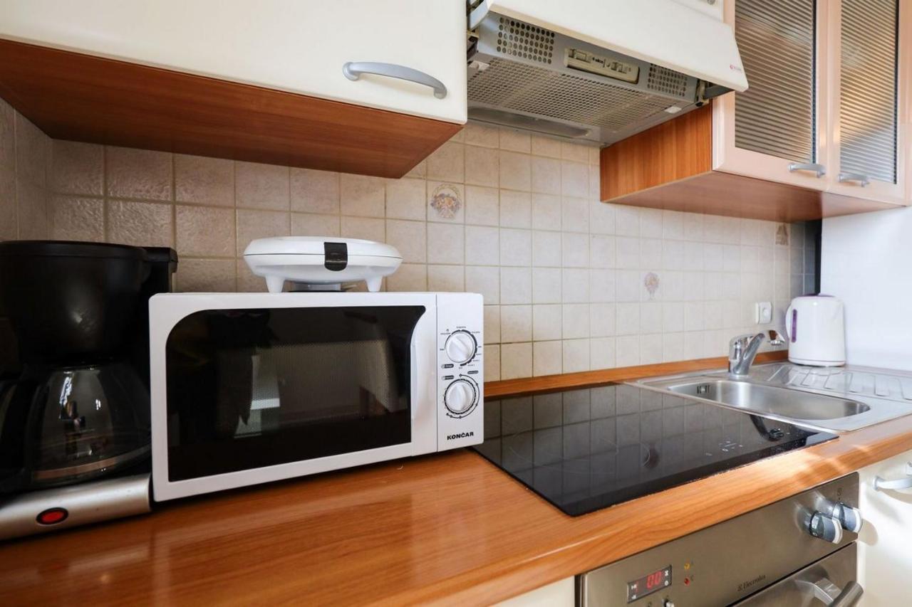 Apartments Mira ザダル エクステリア 写真